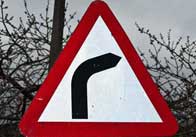 signs 7 Bend to right sign
