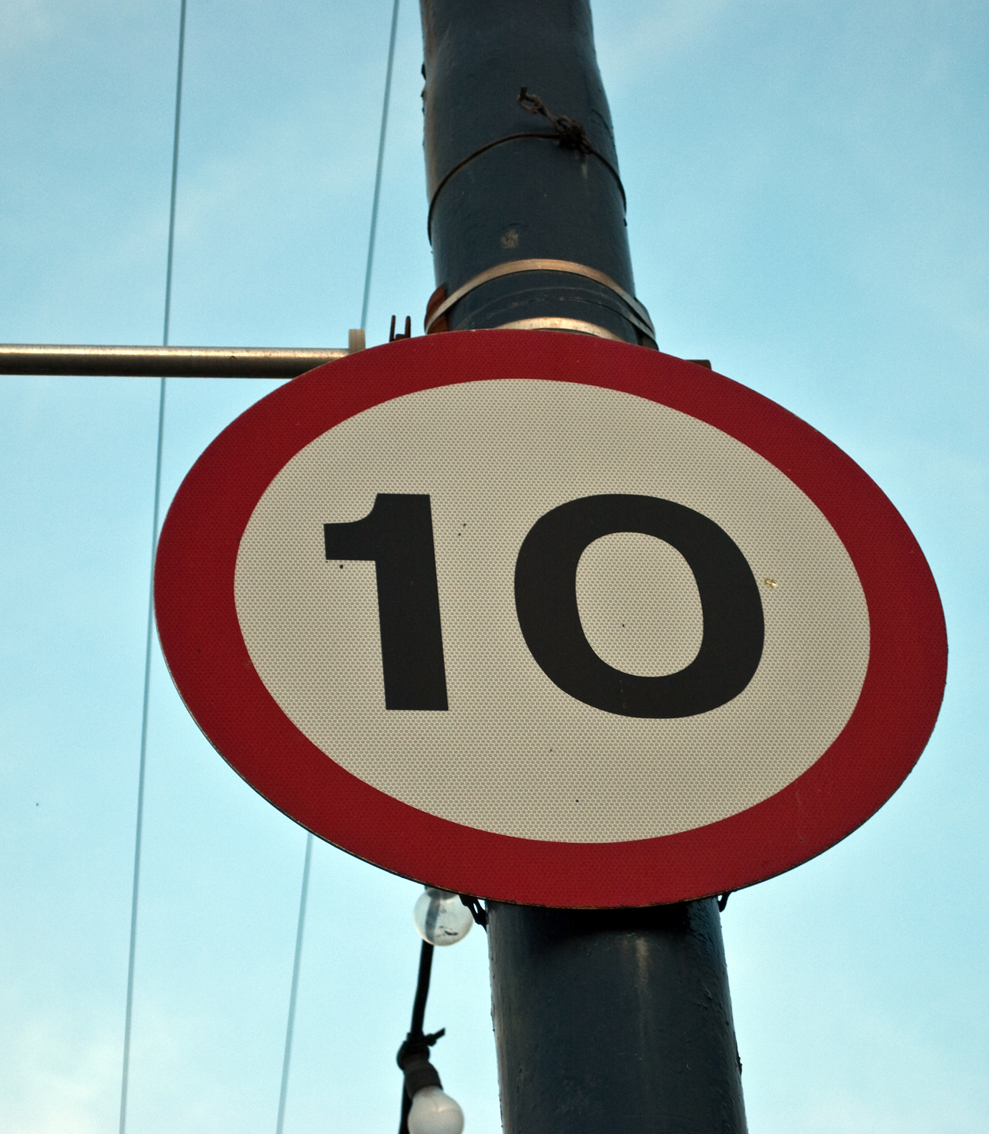 Early Learning Resources 10 Mph sign - Free Early Years and Primary